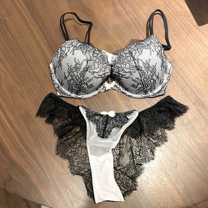 Victoria’s Secret Very Sexy lace lingerie set
